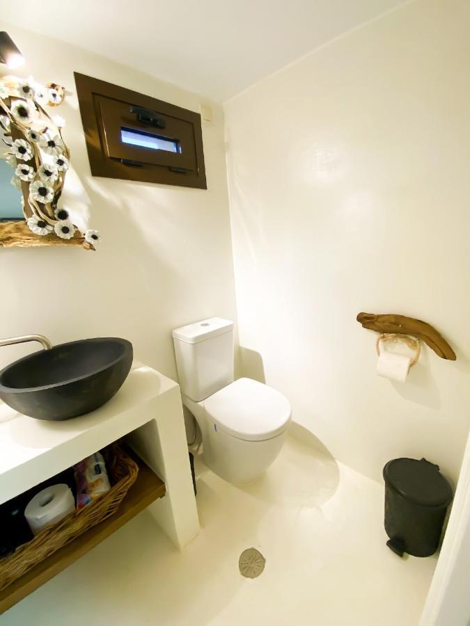 Pistachio Guesthouse, Παραδοσιακός Ξενώνας Vathí Zewnętrze zdjęcie
